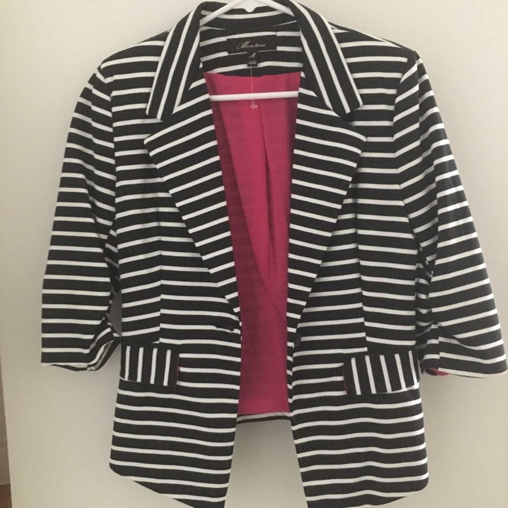 NWOT Beautiful black & white blazer